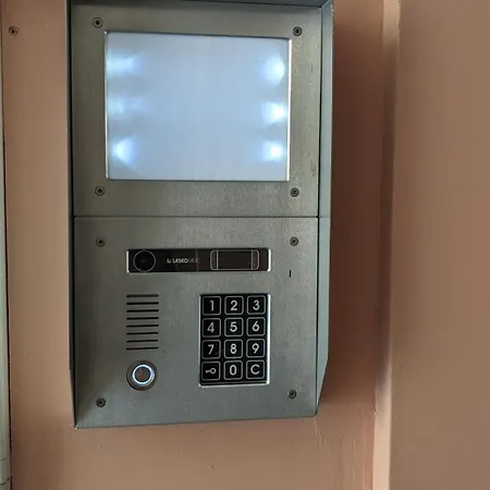 Lux 1 With Free Parking